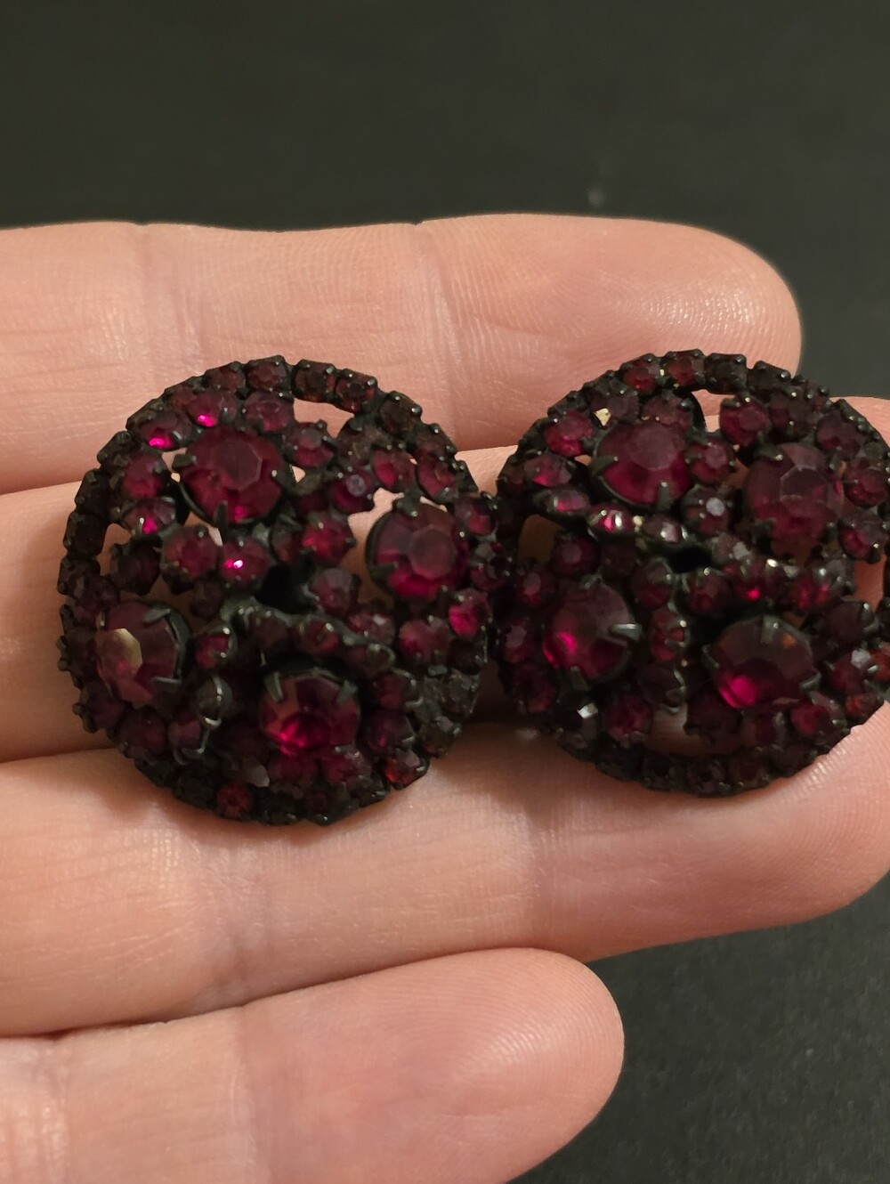 Round Garnet-Red Crystal Cluster Earrings - Women JewelryVtg 1950s Warner Signed